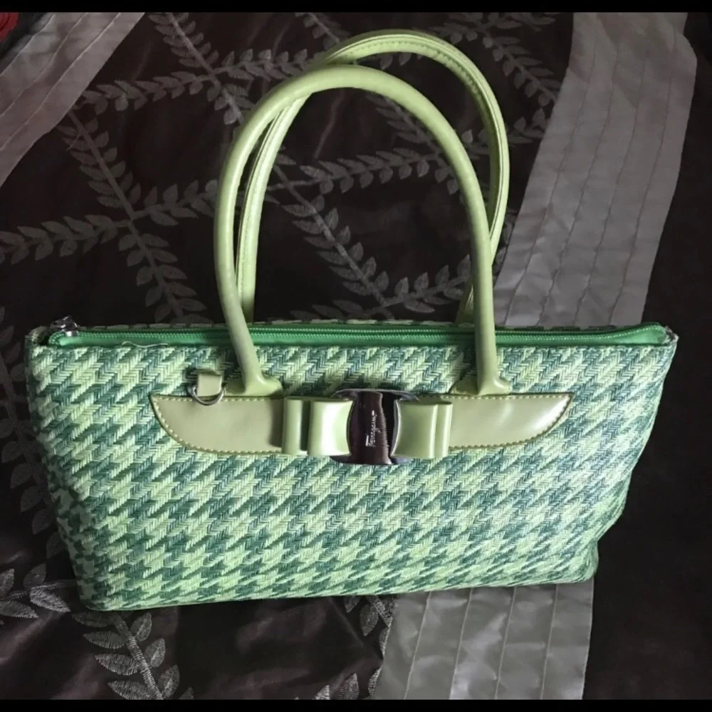 Hand bag - Picture 1 of 4
